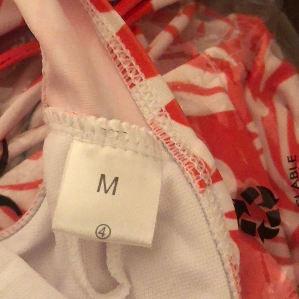 Loncoco Bathing Suit  - Picture 6 of 6